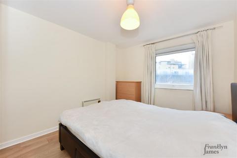 Flat 5, Rogers Court, 5 Premiere Place, London, E14 8SF