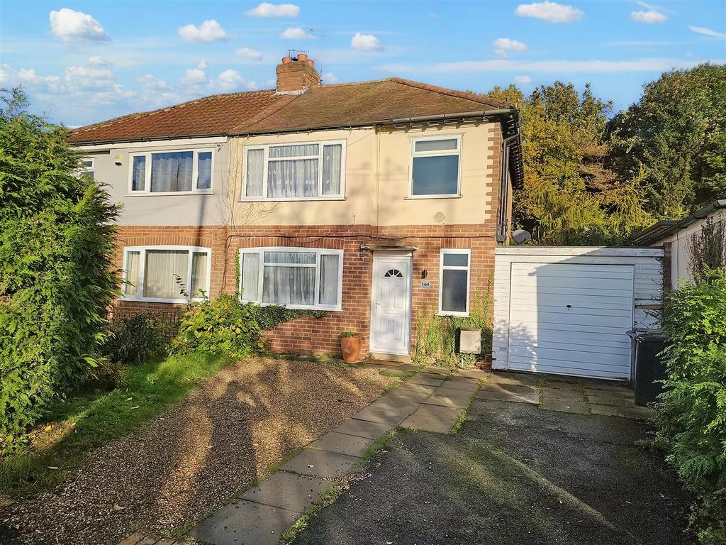 Markfield Road, Ratby, Leicester 3 bed semidetached house for sale £