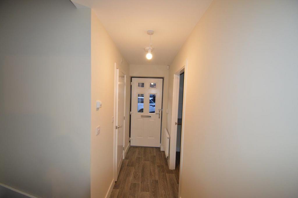 Bells Lane, Wordsley 2 bed semidetached house £835 pcm (£193 pw)