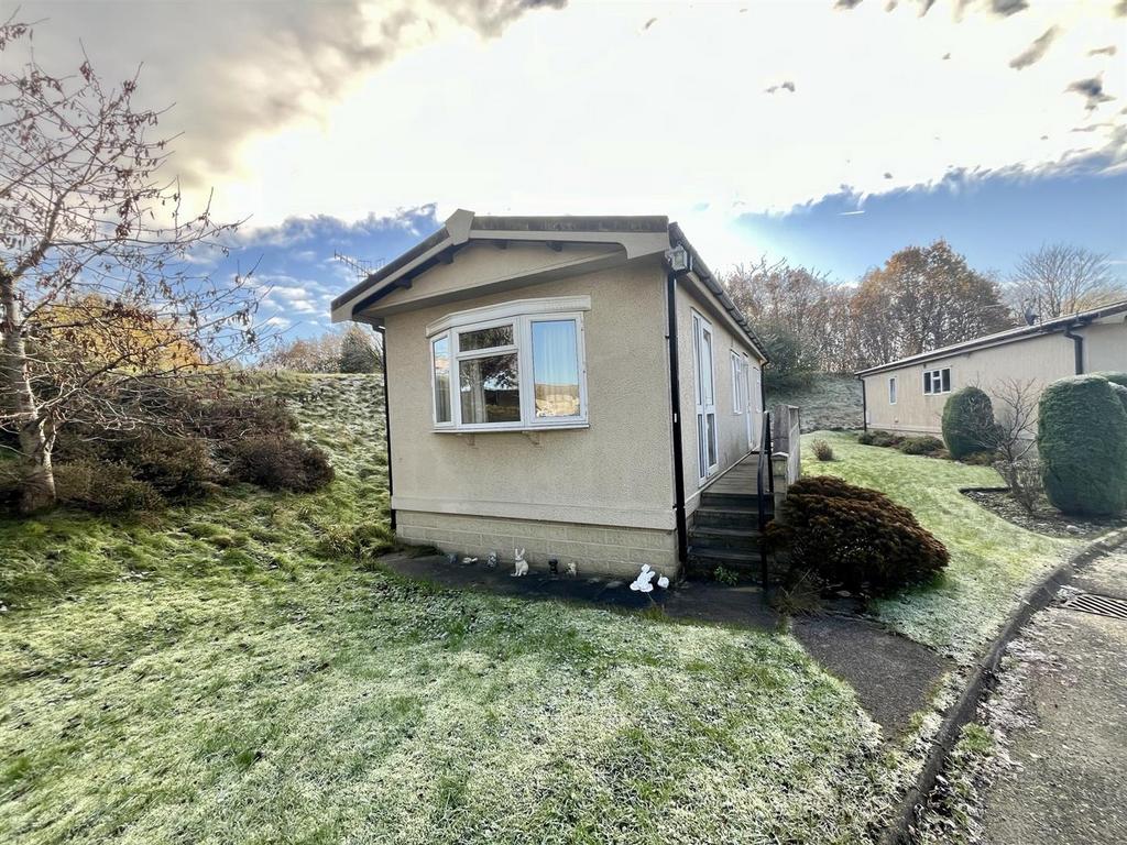 Elland Hall Caravan Site, Elland 1 bed park home for sale £65,000