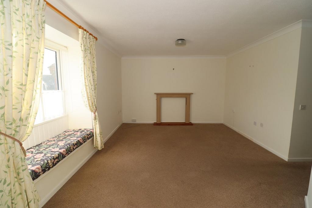 Osbern Close, Cooden, Bexhill on Sea... 2 bed flat for sale £178,000