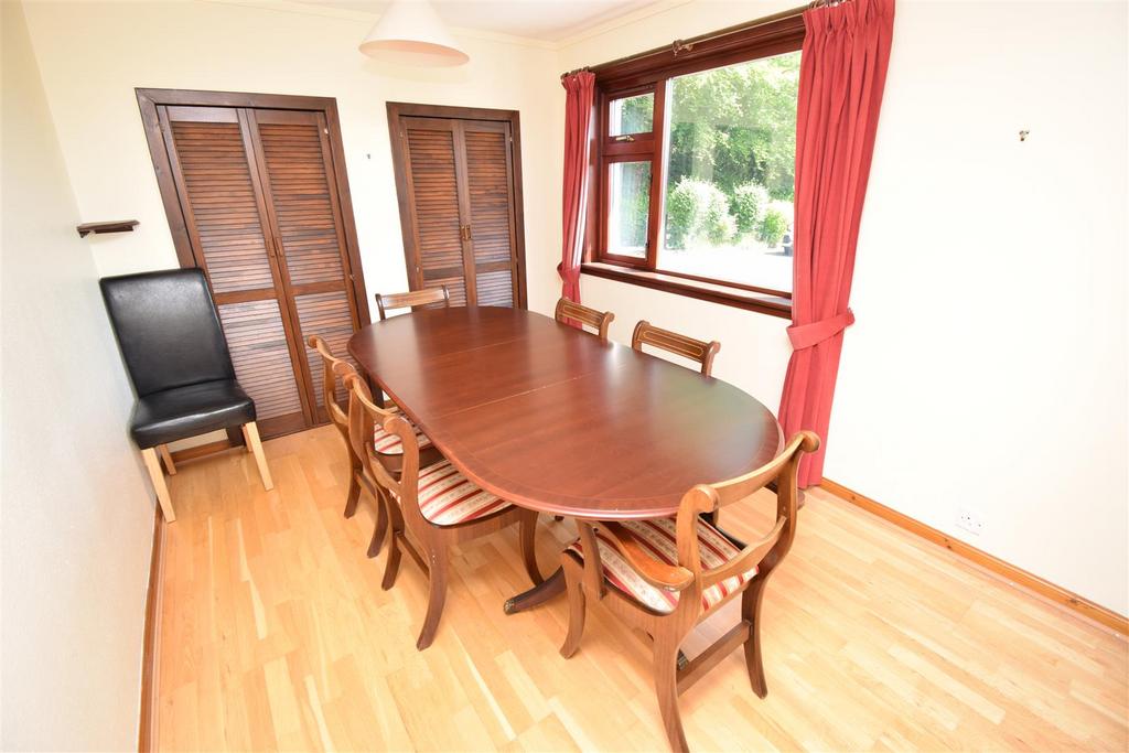 Dining room.jpg