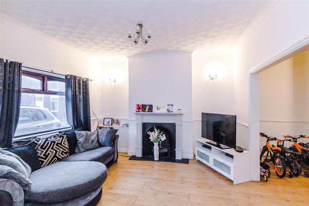 Tyldesley Road, Atherton, Manchester 3 bed house for sale £120,000