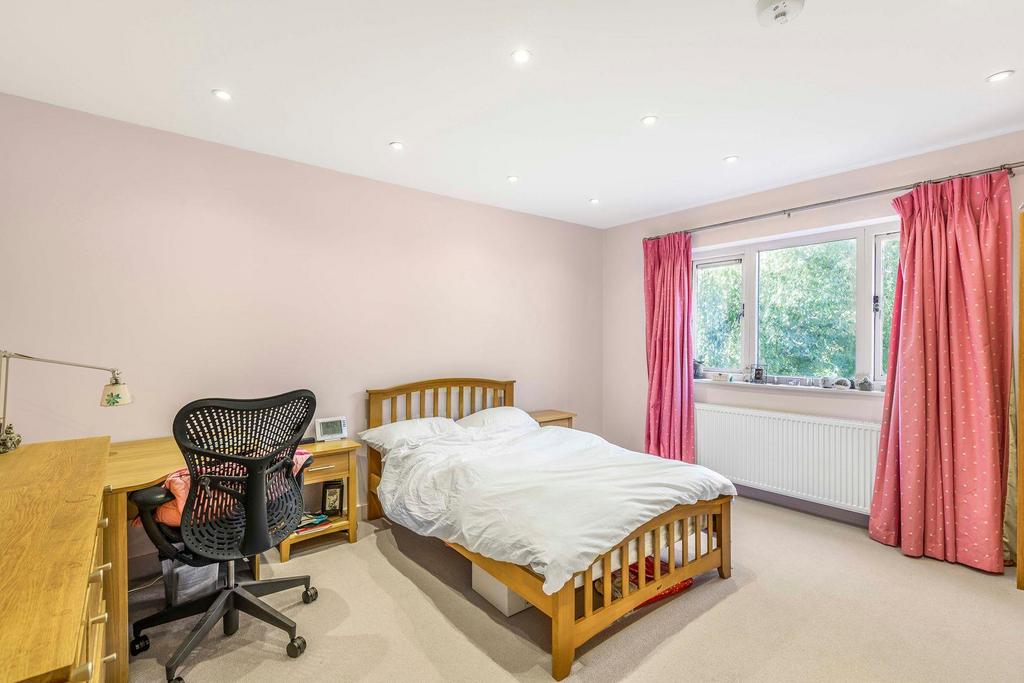 131 Cottenham Park Road-7.jpg