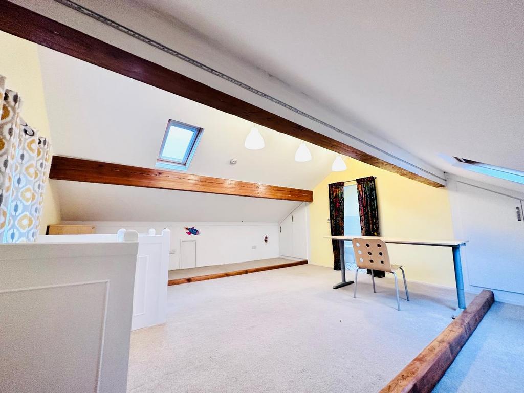 Bedroom one/en suite