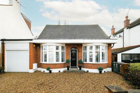 3 bedroom detached bungalow for sale, Chingford Avenue, Chingford