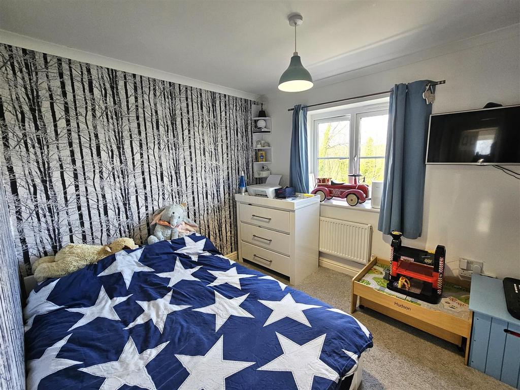 Bedroom 2 (1).jpg