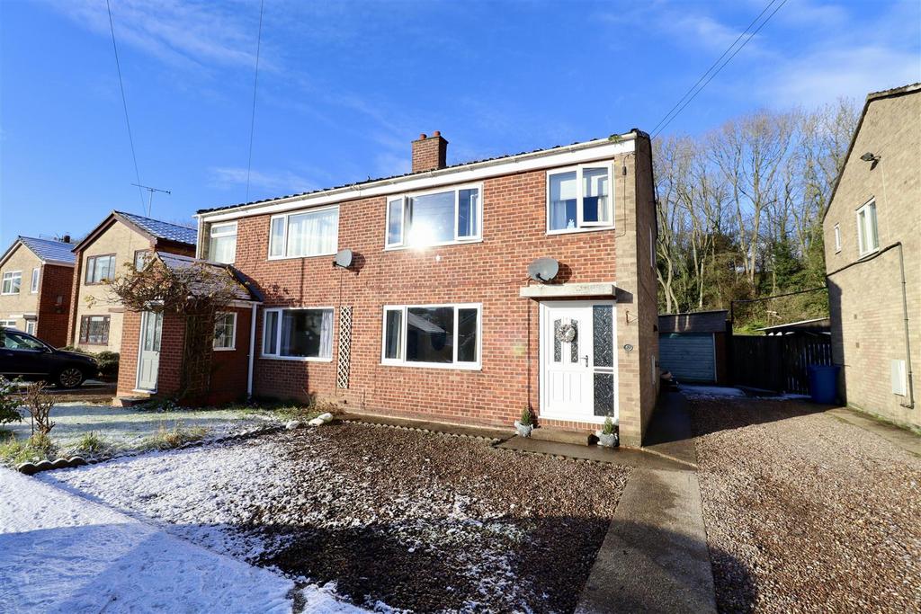 Greenfield Road, Middleton On The Wolds, Driffield 3 bed semidetached