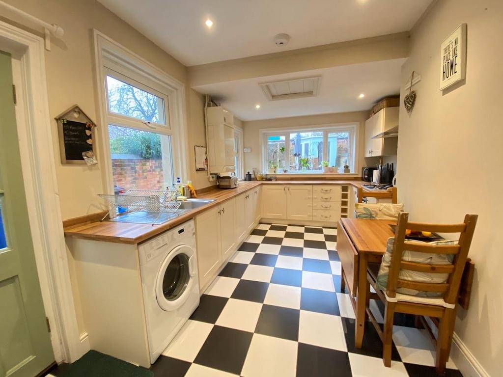 West Avenue, Derby DE1 3 bed terraced house for sale £240,000