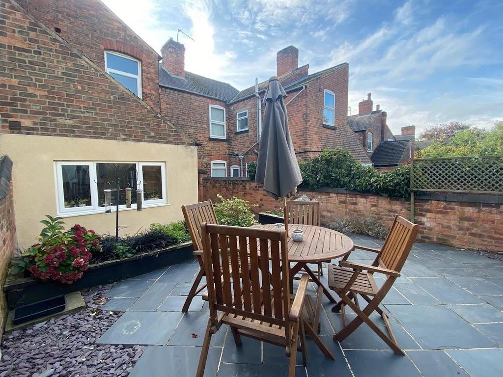 West Avenue, Derby DE1 3 bed terraced house for sale £240,000