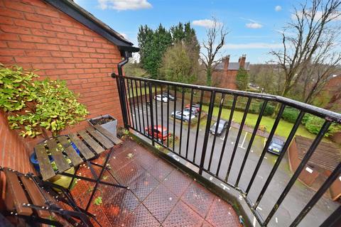 2 bedroom flat for sale - Meadow Court, Birmingham B17