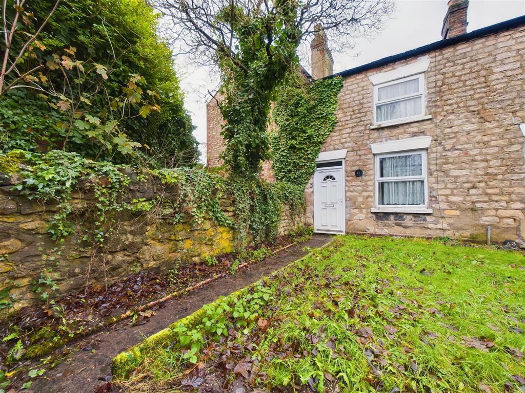 41. Scarborough Road, Norton, Malton. North Yorkshire, YO17 9HA 2 bed
