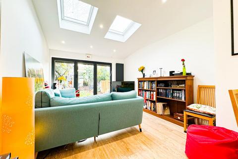 51 Michael Road, London, E11 3DY