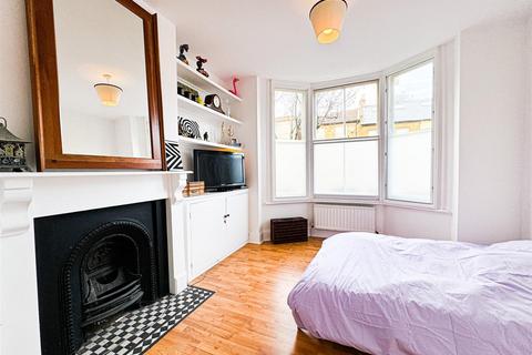 51 Michael Road, London, E11 3DY