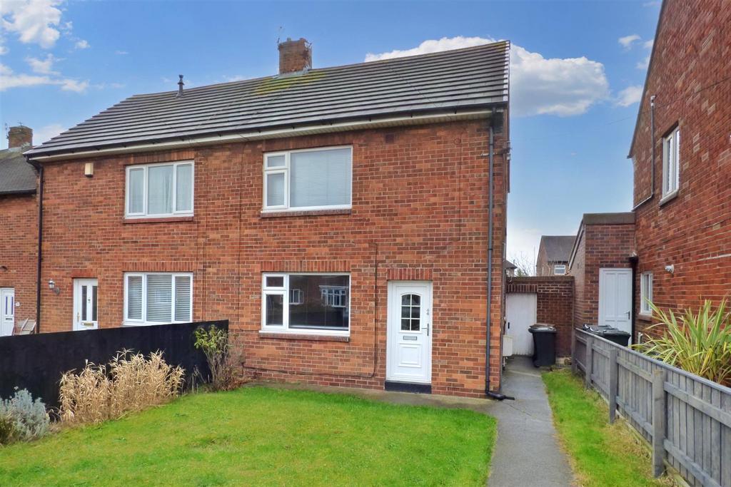 Horton Avenue, Shiremoor 2 bed semidetached house £795 pcm (£183 pw)