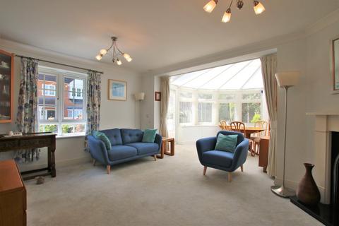 2 bedroom retirement property for sale, Harding Place, Wokingham, RG40