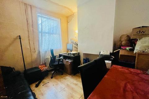 3 bedroom terraced house for sale, Holmewood Road, London