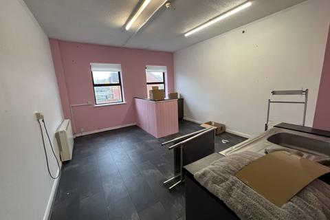 Shop to rent - Astill Lodge Road, Leicester, LE4