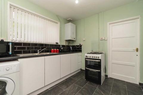 4 bedroom semi-detached house to rent, Orpen Gardens, Lockleaze