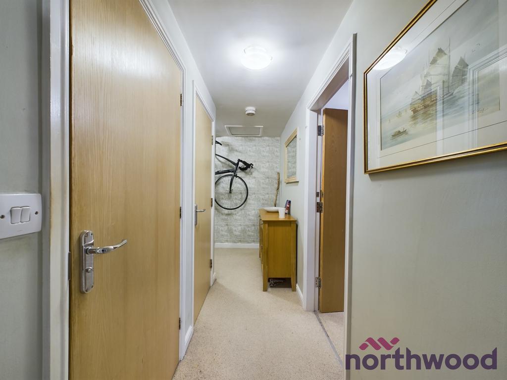Summer Drive, Sandbach, CW11 1 bed flat for sale £90,000