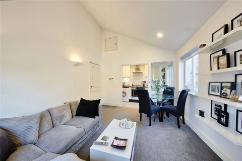 1 bedroom apartment to rent, Garratt Lane, SW17