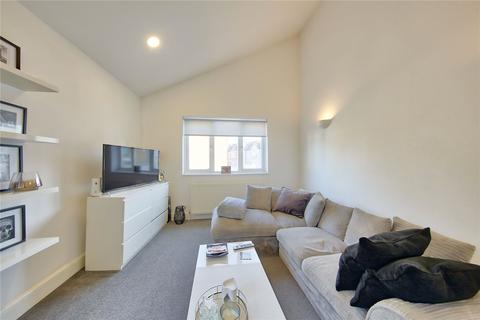 1 bedroom apartment to rent, Garratt Lane, SW17