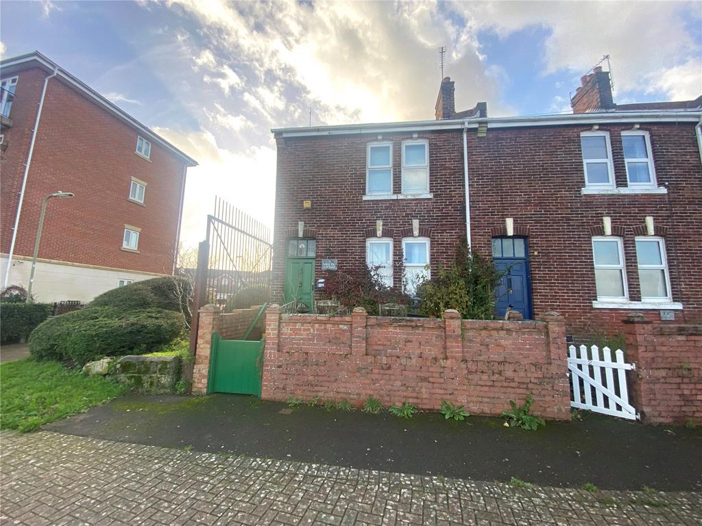 Shell Pier Cottages, Hayling Close, Priddys Hard, Hampshire, PO12 2 bed end of terrace house for