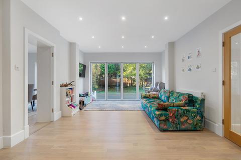 5 bedroom semi-detached house for sale, London W5