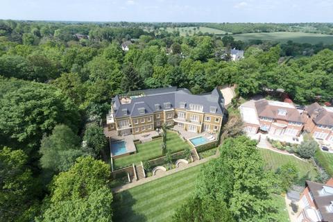 3 bedroom penthouse for sale, The Residence, Camlet Way, Hadley Wood, Hertfordshire, EN4