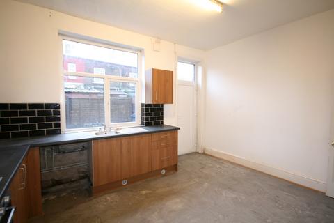 2 bedroom terraced house to rent, Jenny Street, Oldham OL8