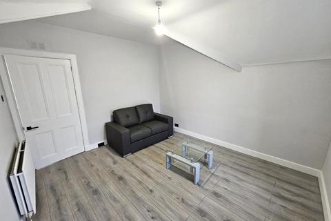 2 bedroom flat to rent, Summerfield Terrace, City Centre, Aberdeen, AB24