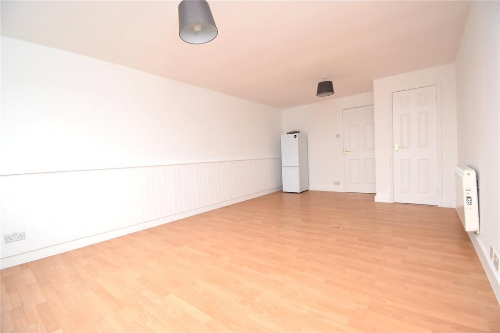 Mildmay Road, Chelmsford, Essex, CM2 1 bed apartment to rent £950 pcm (£219 pw)