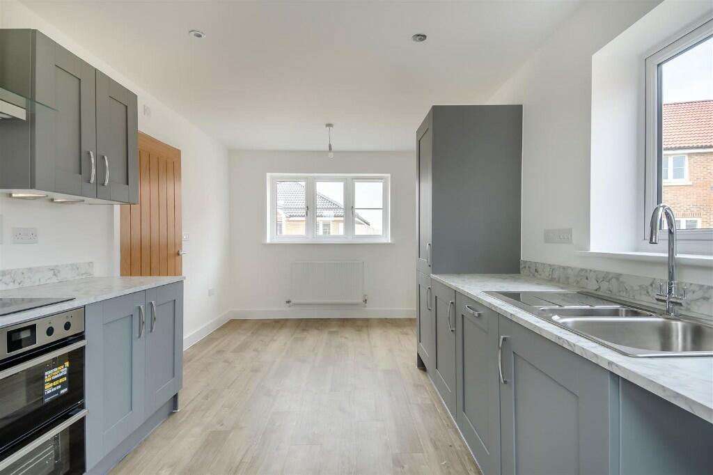 Example kitchen dining area