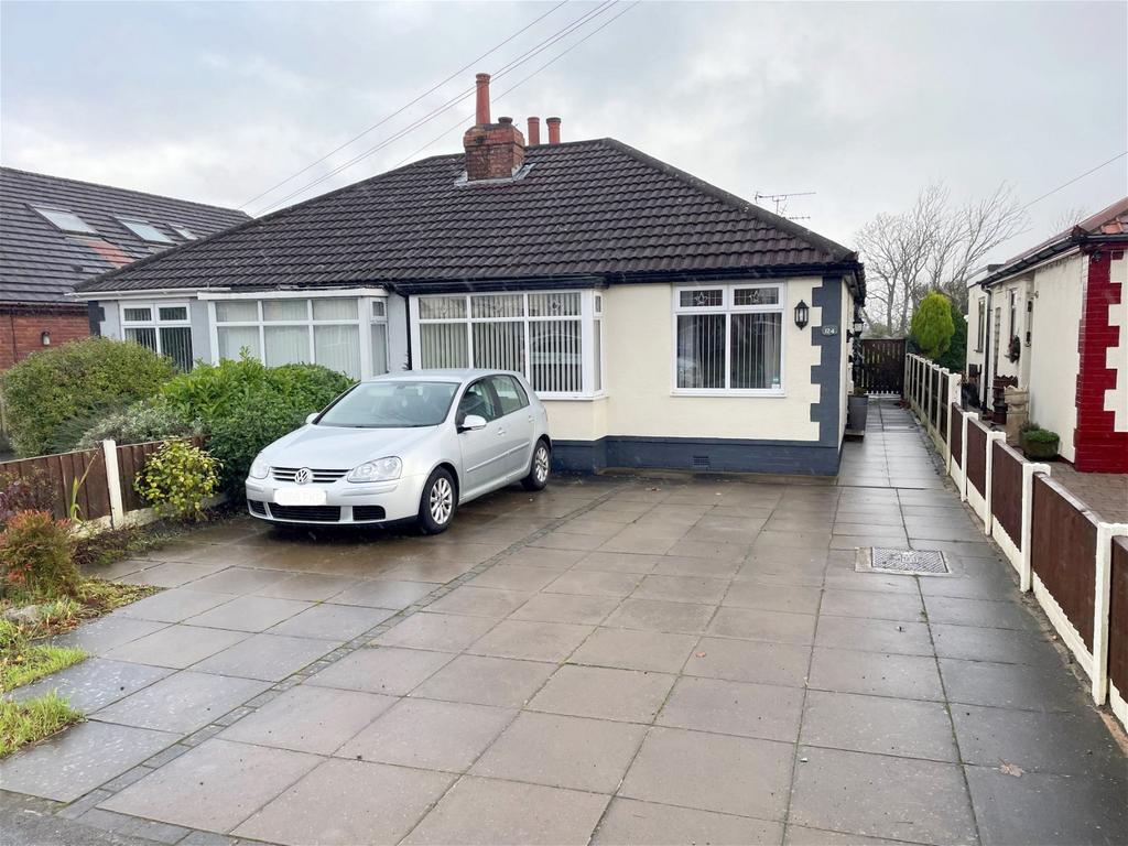 Liverpool Road,Aughton,L39 3LW. 2 bed semidetached bungalow for sale