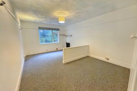 Studio to rent, Bourne Avenue, Bournemouth BH2