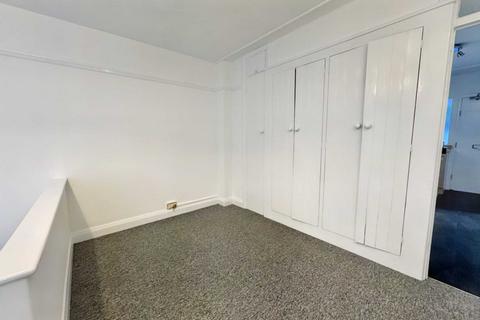 Studio to rent, Bourne Avenue, Bournemouth BH2