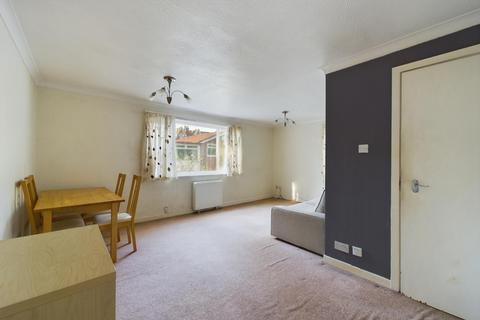 1 bedroom flat for sale, Holly Mount, Laurel Road, West Park, WA10