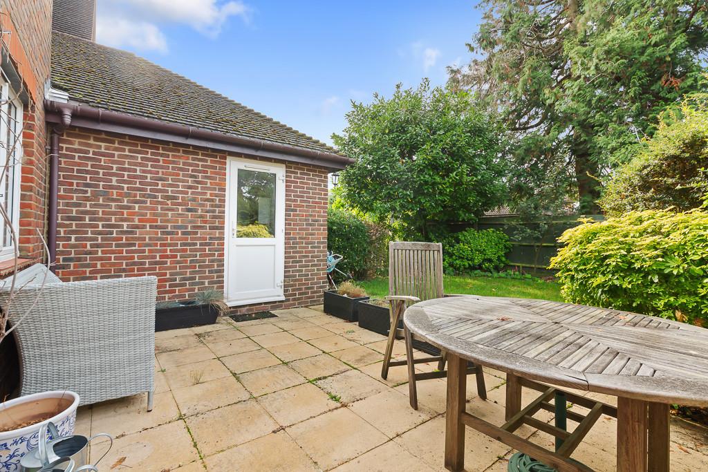 Gayton Close, Ashtead, Surrey, KT21 3 bed semidetached house for sale