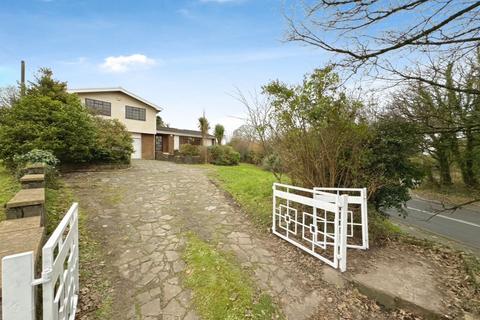 4 bedroom detached house for sale, Heol Fach, Llangyfelach, Swansea, West Glamorgan, SA5