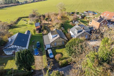 Elm Hatch Lane, Chartham, Canterbury, CT4 7LN