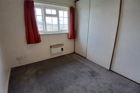 1 bedroom apartment to rent, Garibaldi Road, Redhill