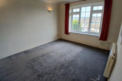 1 bedroom apartment to rent, Garibaldi Road, Redhill