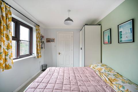 35 Beaumont Place, Isleworth, TW7 7LB