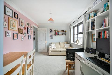 35 Beaumont Place, Isleworth, TW7 7LB