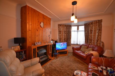 16 Ivanhoe Drive, Harrow, HA3 8QP