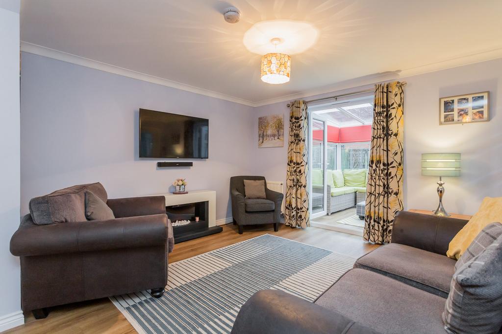 21 Oldbar Square, Crookston, G53 7HG 3 bed detached house for sale £280,000