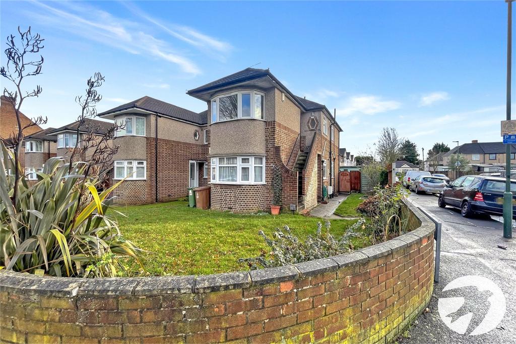Welling Way, Welling, Kent, DA16 2 bed for sale £325,000