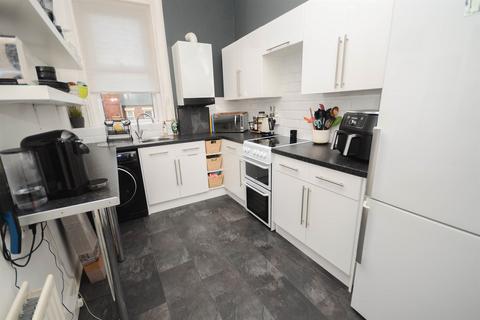 2 bedroom flat for sale, Clifton Terrace, South Shields