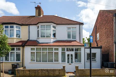 4 bedroom end of terrace house for sale, Addiscombe Court Road, Croydon, CR0