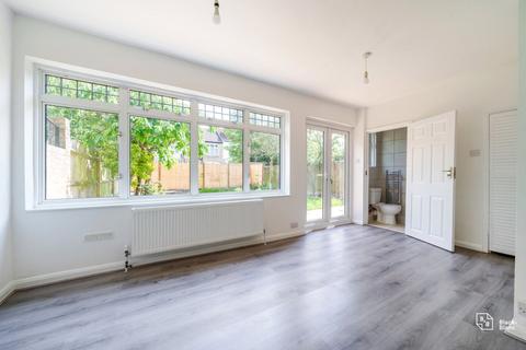 4 bedroom end of terrace house for sale, Addiscombe Court Road, Croydon, CR0